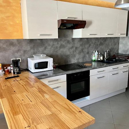 Appartement 2 Chambres - Lits King Size - Wifi - Baignoire Le Puy-en-Velay Ngoại thất bức ảnh