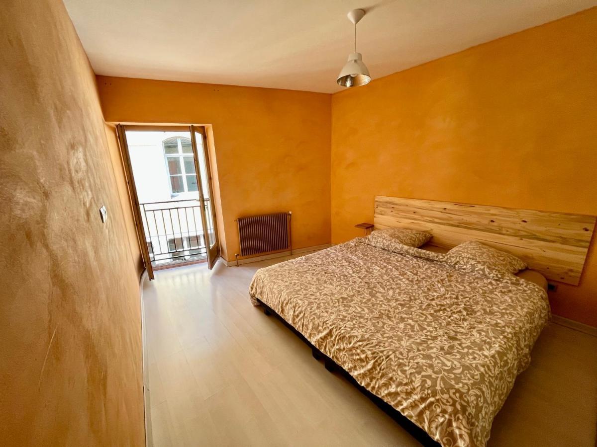 Appartement 2 Chambres - Lits King Size - Wifi - Baignoire Le Puy-en-Velay Ngoại thất bức ảnh