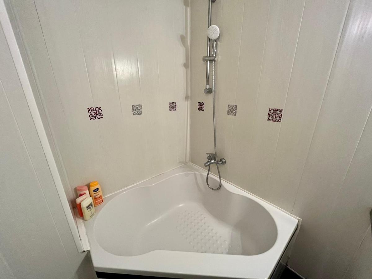 Appartement 2 Chambres - Lits King Size - Wifi - Baignoire Le Puy-en-Velay Ngoại thất bức ảnh